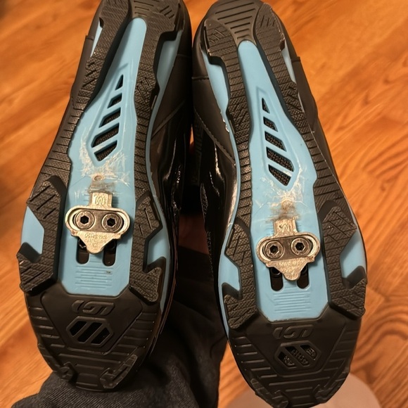 Multi air flex spin shoe - Picture 3 of 3